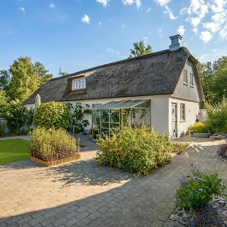 Feriehus Gã¦stehuset *